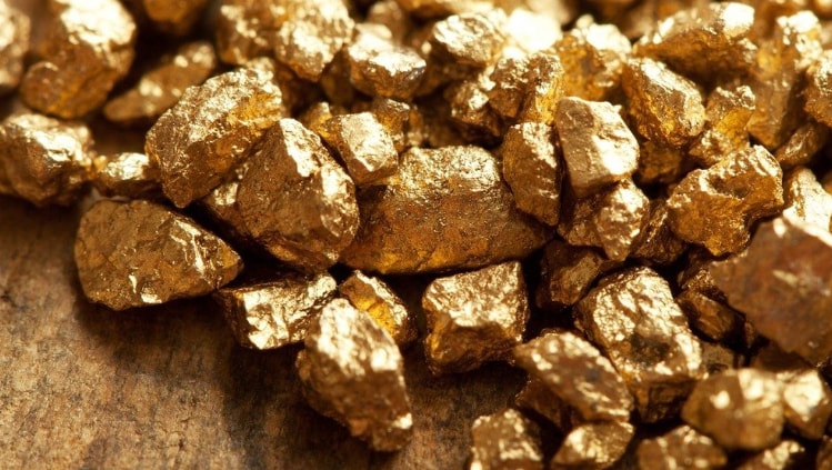 Auksas – tai geltonos spalvos taurusis metalas, nuo pačių seniausių laikų žinomas dėl savo retumo ir vertės.
